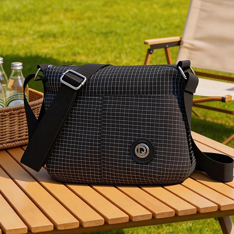 Leichtes Herren- und Damen-Einschulter-Umhängetasche im Freizeitstil, Einfache und lässige Tasche
