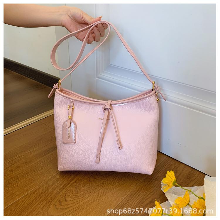 This year's popular bag women's 2025 new fashion versatile shoulder bag large capacity high sense messenger tote bag