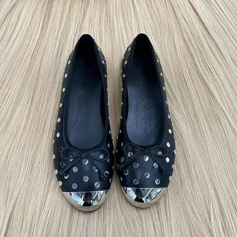 Fashion Women's Fashion Flat Shoes Spring New Metal Round Head Shallow Mouth Butterfly Knot Rivet Soft Sole Non-slip Single Shoes