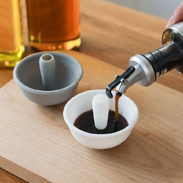 Funil Dobrável de Silicone à Prova de Vazamentos Grau Alimentício Ferramenta Multiuso para Cozinha Para Transferência de Líquidos Despejar Óleo Compacto para Armazenamento