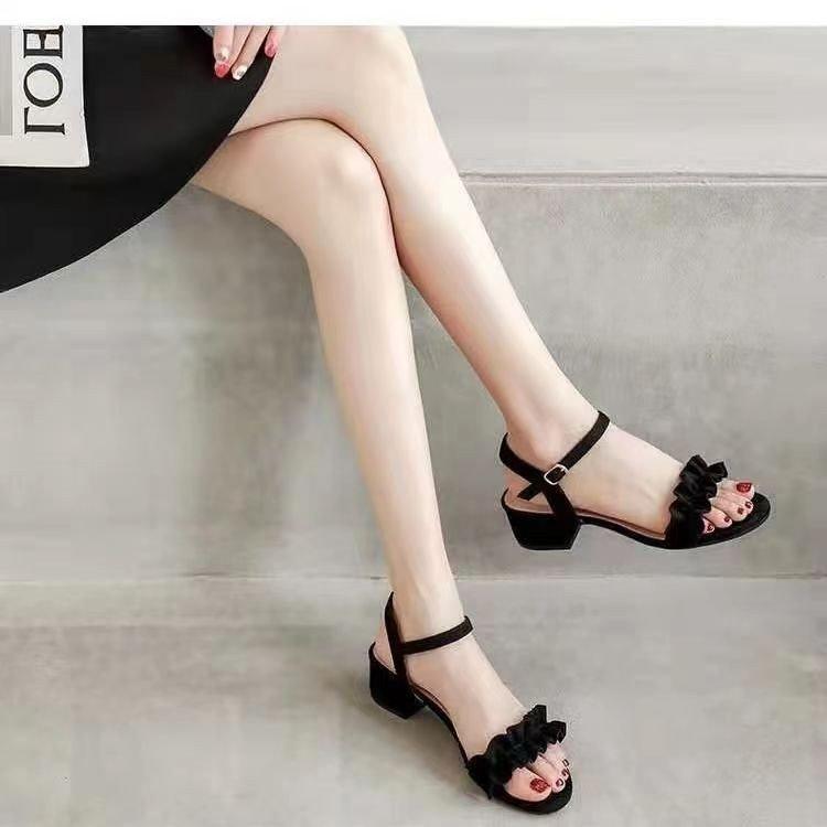 Sandals Women's Summer 2025 New Medium Heel Coarse Heel Versatile One-word Button Women's Shoes Fairy Style with Skirt Fashion Women's Shoes Tide