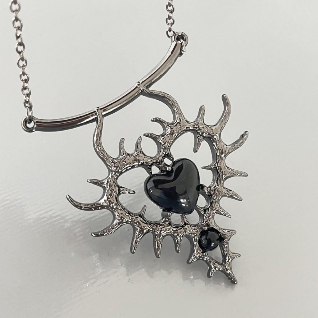 Gothic Punk Heart Shape Necklace With Alloy Pendant For Men Women Gothic Fashion Jewelry