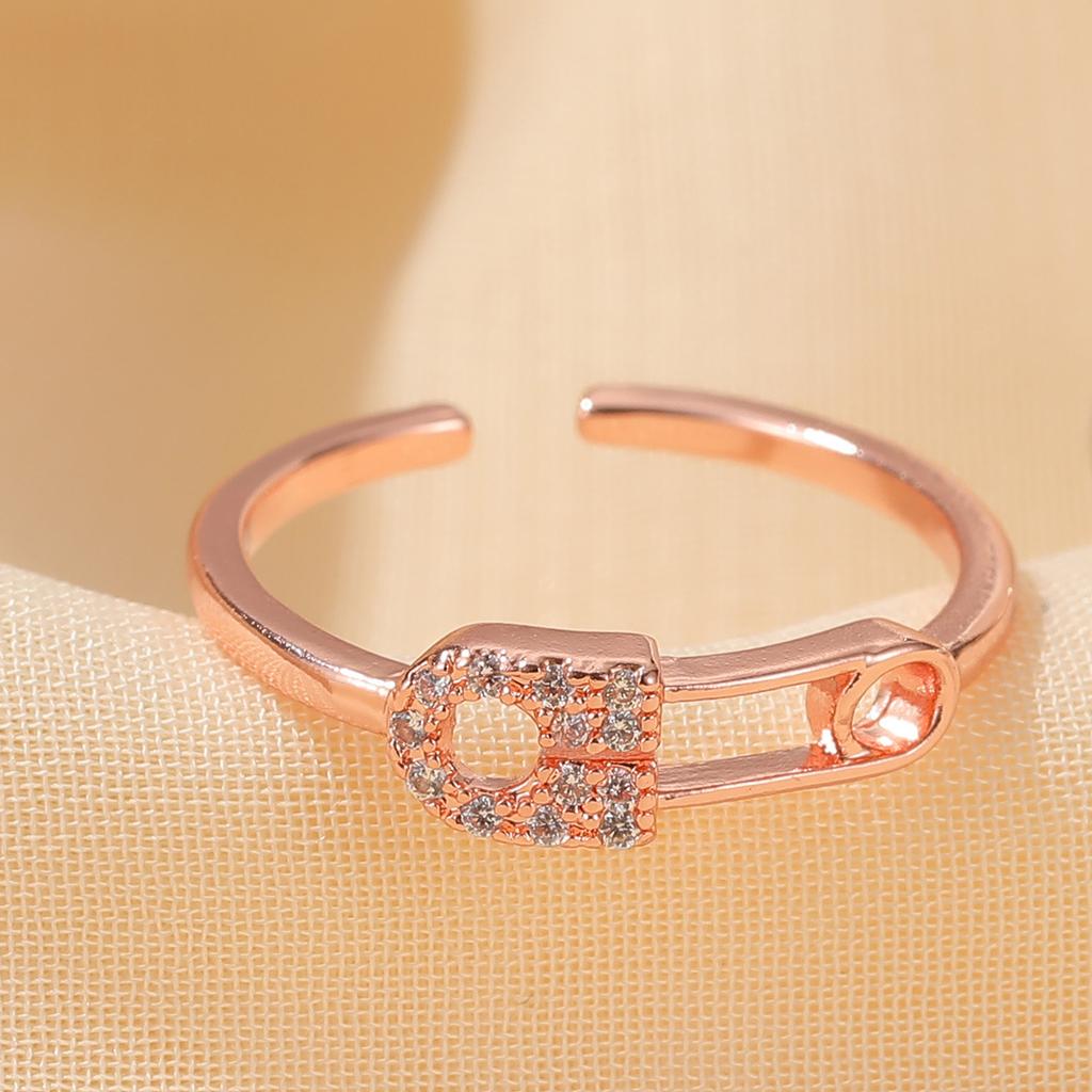 Korean version niche design micro-inlaid zircon geometric paperclip bracelet femininity simple high-end personalized jewelry
