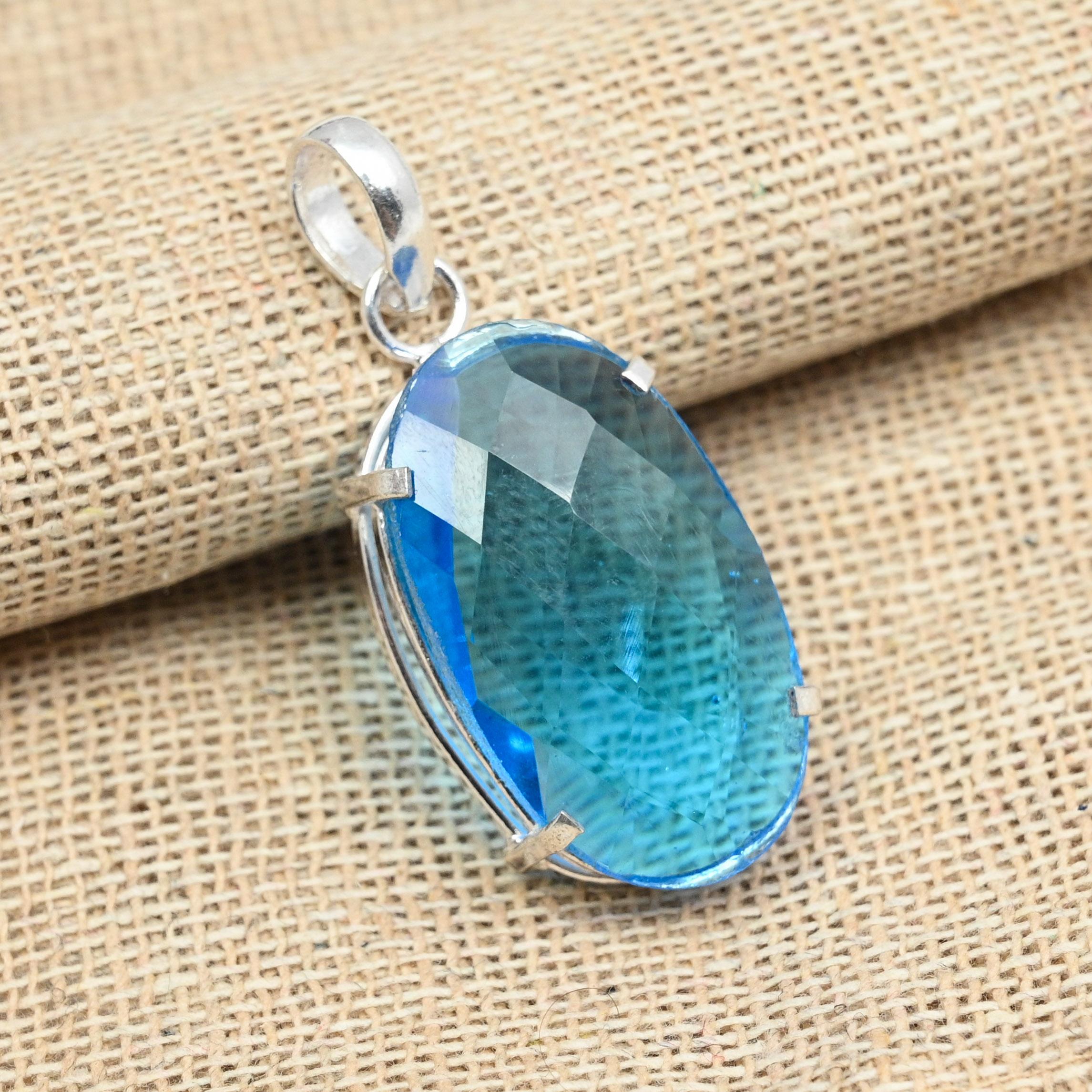 

Граненый голубой топаз драгоценный камень стерлингового серебра 925 пробы ручной работы очаровательный кулон ювелирные изделия 1.77 Inches синий