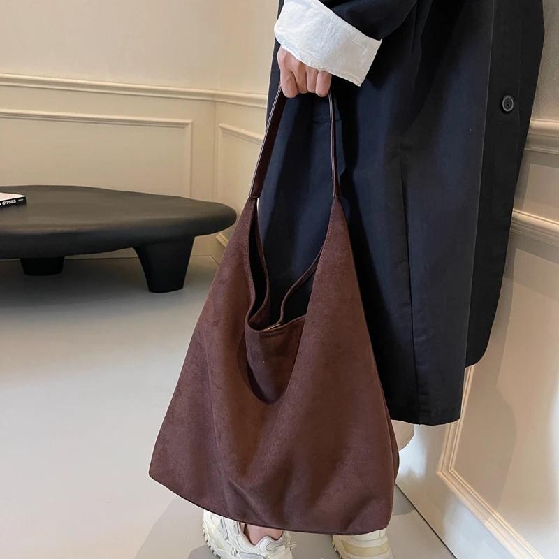 Imitation Deer Skin Shoulder Bag  Matte Surface  Large Capacity  New  Elegant  Versatile  Armpit  Pendants  High Quality