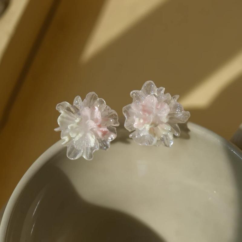 

Sweet three-dimensional fantasy purple flower stud earrings female niche design sense dopamine new earrings ear jewelry рожевий