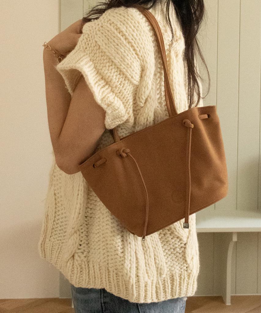 Iroco Clam Suede Bag_Chessnut