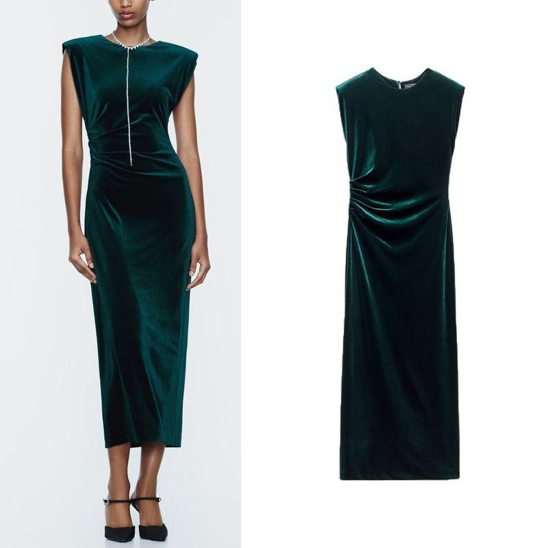 Fall and Winter New round Neck Sleeveless Sexy Silm Base Dress Dress Velvet Dress 9436617