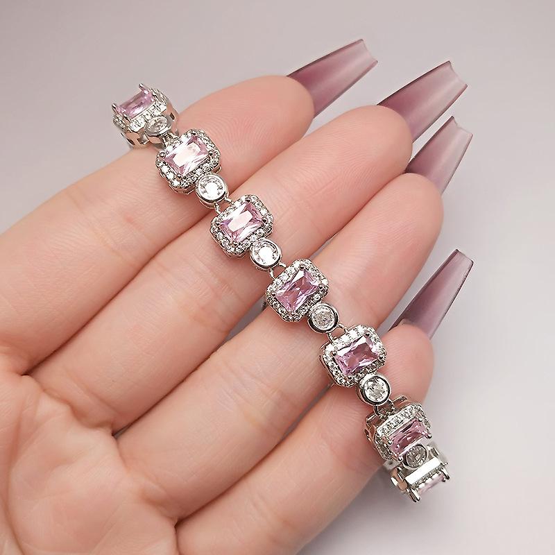 

Изумрудный квадратный браслет-имитация женский тяжелый Seiko продвинутый сенс аметист порошковый камень полный бриллиант шпинель синий браслет