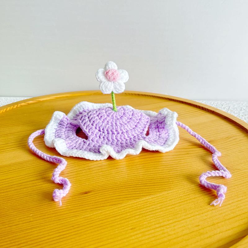 Handmade Cute Pet Knitted Hat with Small Flower Decoration for Dogs