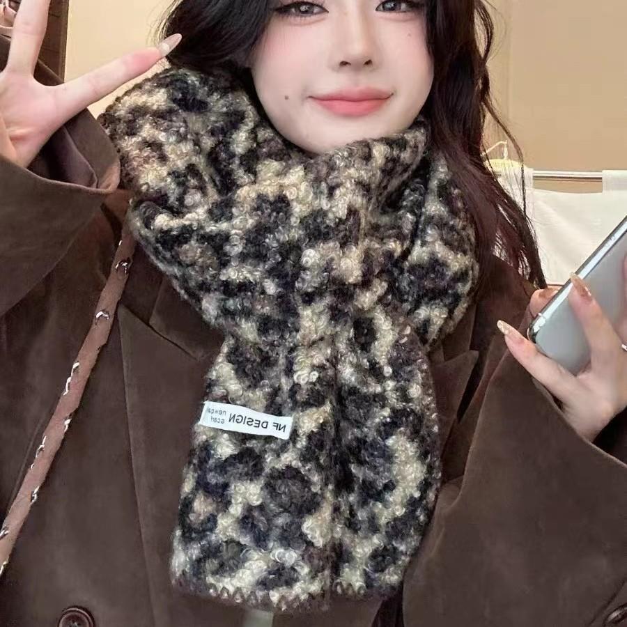 New scarf women's winter Korean version of versatile leopard print scarf high-end imitation cashmere thickened warm shawl