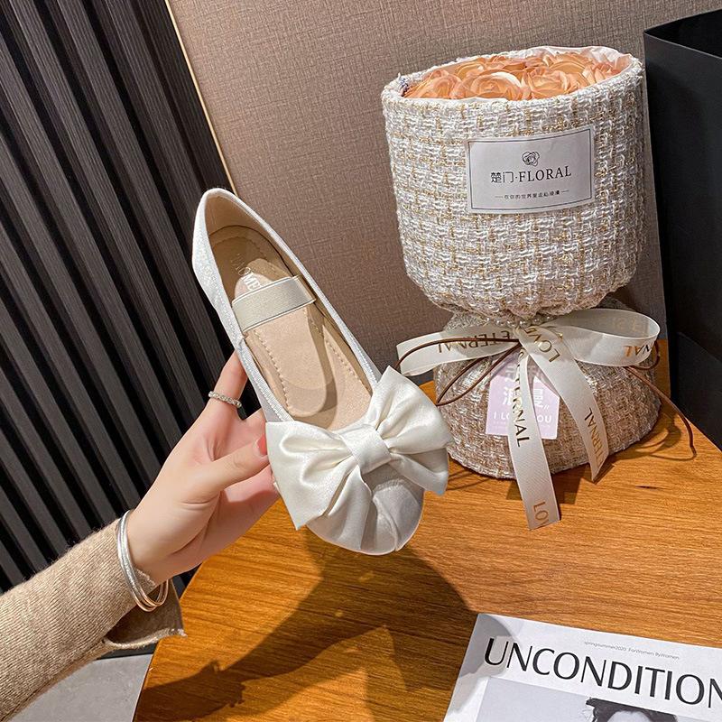 Fashion Elegant Woman Shoes with Low Heels Mary Janes Bow Tie Satin Ballet Flats Pumps Round Toe  Ladies Shoes