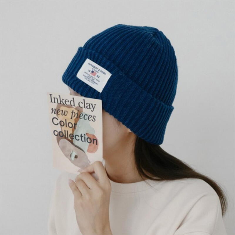 

Women s and Men s Piece Folding 8-Color Beanie C8563_Beige