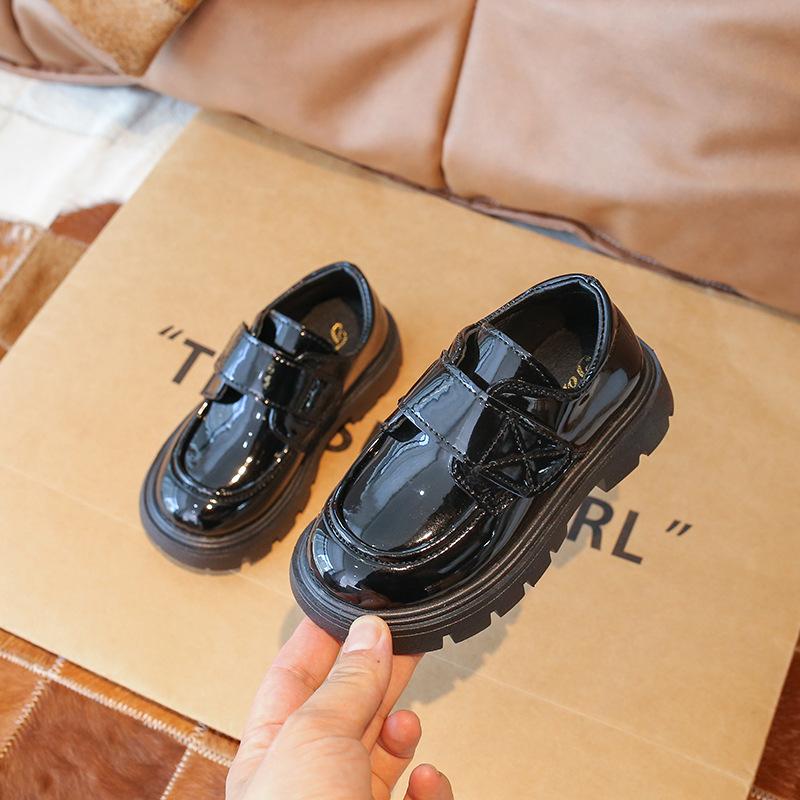 Classic Children's Leather Shoes Simple Black Shoes for Boys Versatile Formal Kids Fashion Girls School Performance Flat Shoes