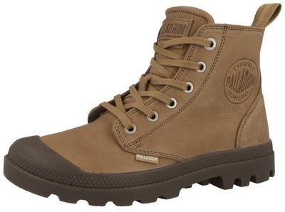 Boots & Stiefel