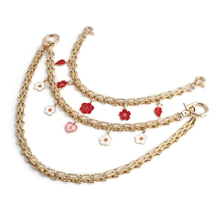 Unika Blomster Jordgubbsdesigner Kedjedekoration Väskprydnad För Väskor eller Handväska Erbjuder Hållbarhet Och Mode