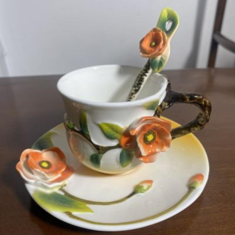 French Ceramic Coffee Cup and Saucer Three-Dimensional Embossed Flower Mug Afternoon Tea Flower Tea Mug Home Breakfast Milk Cup