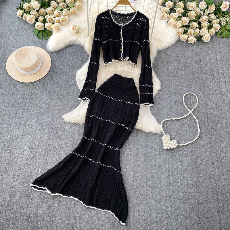 

Age-Reducing Hollow-out Elegant Early Spring Wear Knitting Tops Black All yards