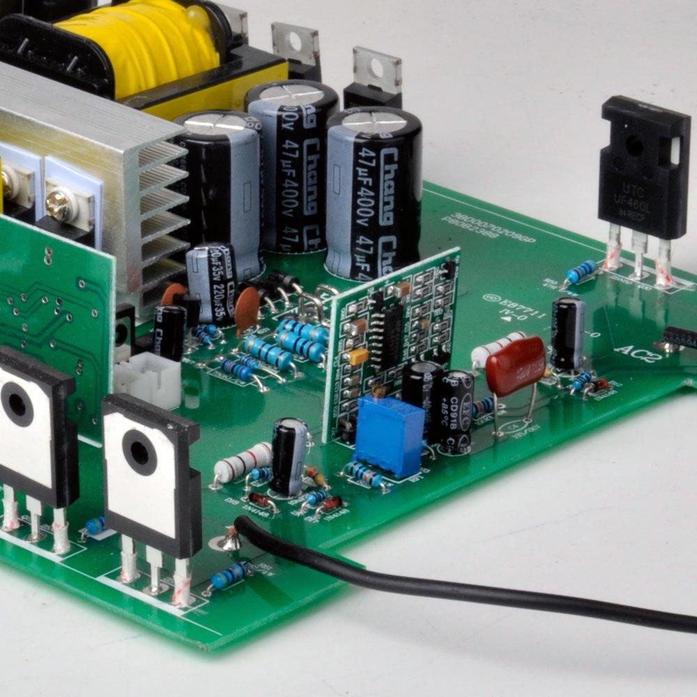 1200W Modified Sine Wave Solar Inverter for Vehicle and Home Off-grid Systems