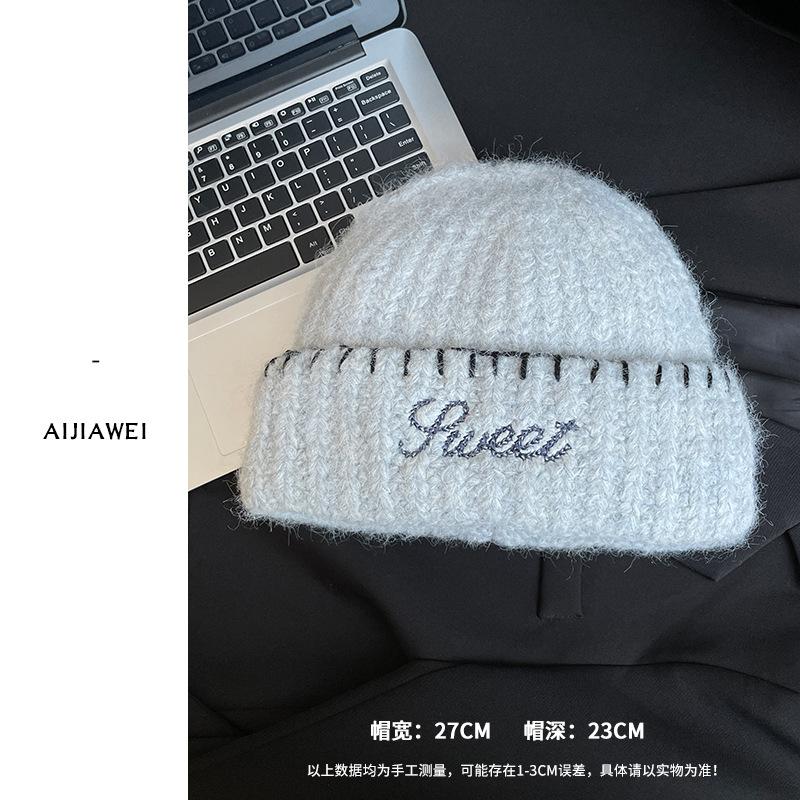 New wool hat women's season shows a small face and versatile knitted hat thermal ear protection Korean version bag head cold hat