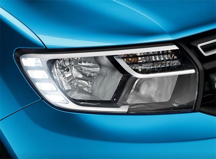 Renault Logan 2017 Headlight Transparent Cover