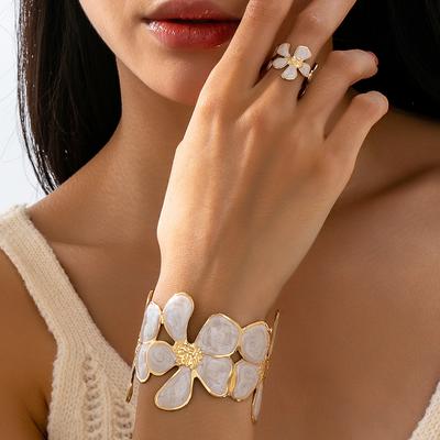 2-Piece Set, Oil Drop Versatile Fashion Five-Petal Flower Ring, Bracelet Opening Adjustable Women'S Jewelry Set