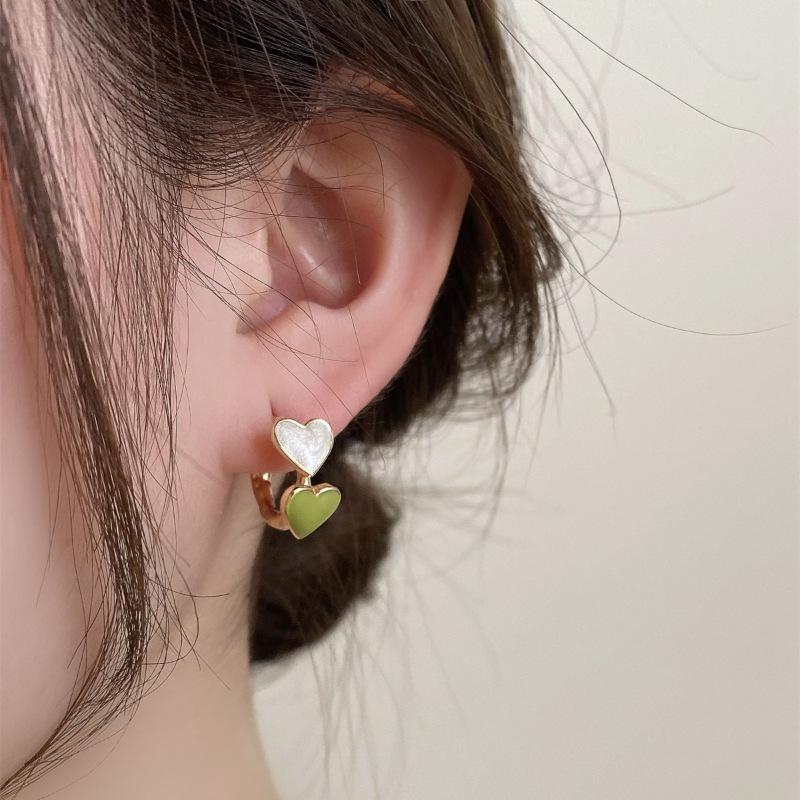 Liebes Herz Ohrringe Trendige Elegante Damen Accessoires Klassischer Schmuck Retro Herz Ohrringe Süße Mode Nische Hundert Passend Hohes Niveau Gefühl Von