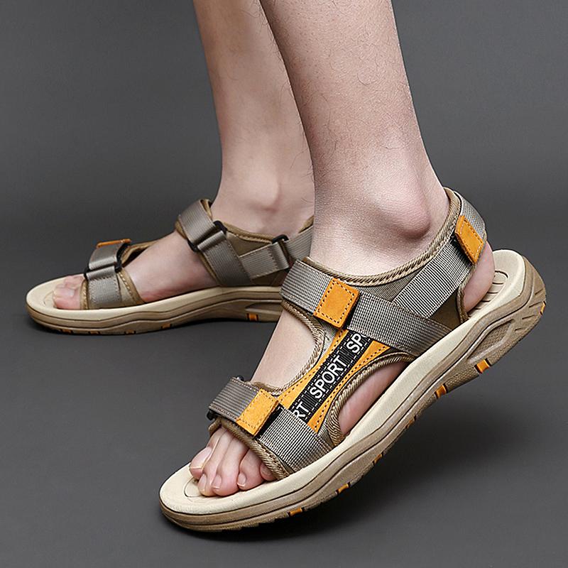 Fashion Summer Luxury Brand Men Sandals Fashion Design Breathable Casual Shoes Men Soft Bottom Outdoor Beach Sandals Men Walking Shoes
