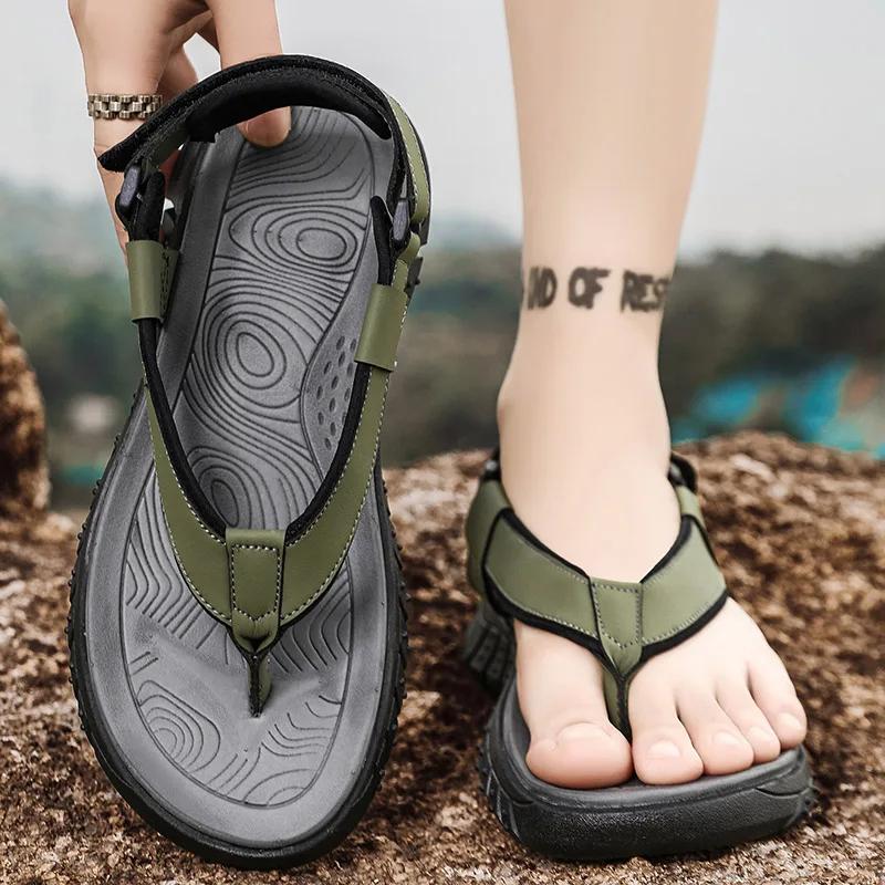 Sandali casual semplici alla moda da uomo estivi per esterni antiscivolo resistenti all'usura comfort scarpe da spiaggia traspiranti moda pantofole da passeggio da uomo