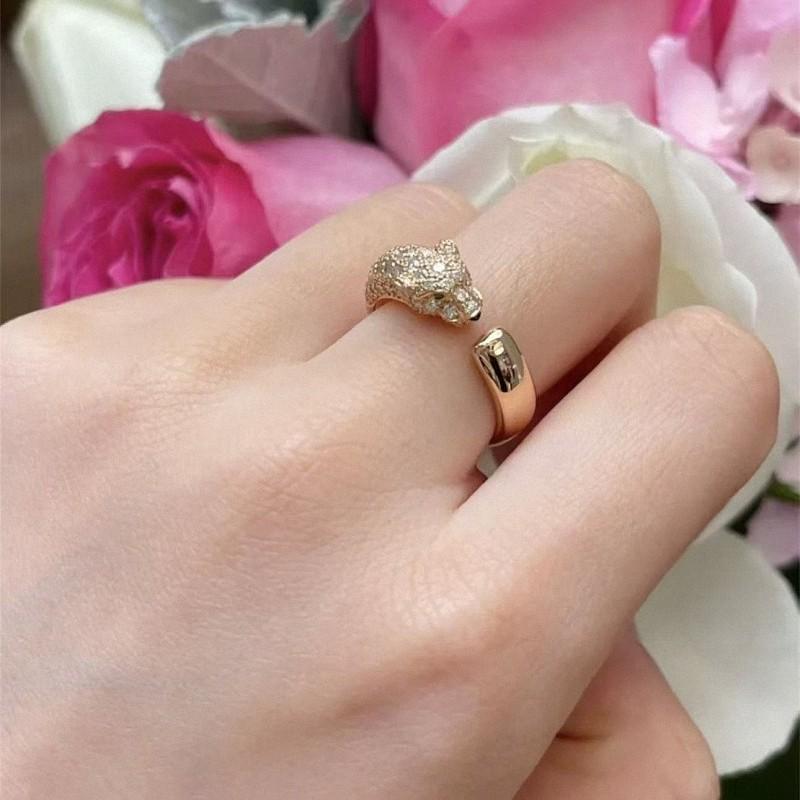 Inele Leopard Elegant placat cu Aur Roz 18K cu Diamante – Design Vintage pentru Cupluri, Stil Deschis pentru Bărbați și Femei.