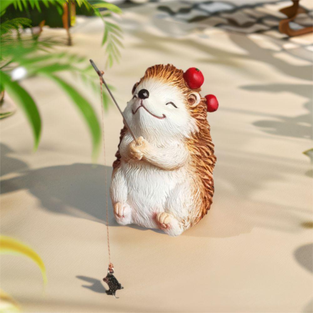 Funny Hedgehog Fishing Ornament Cute Hedgehog Statue Creative Mini Hedgehog Figurine Aquarium
