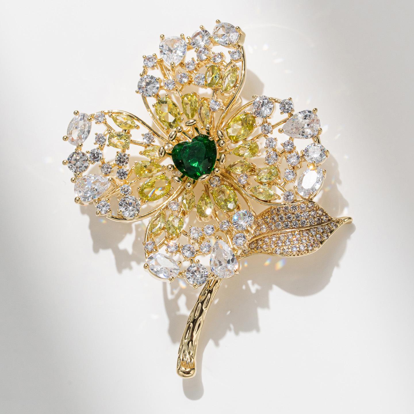 Bo Xin Yun Premium Zirconia Four-Leaf Clover Brooch Luxury Accessory