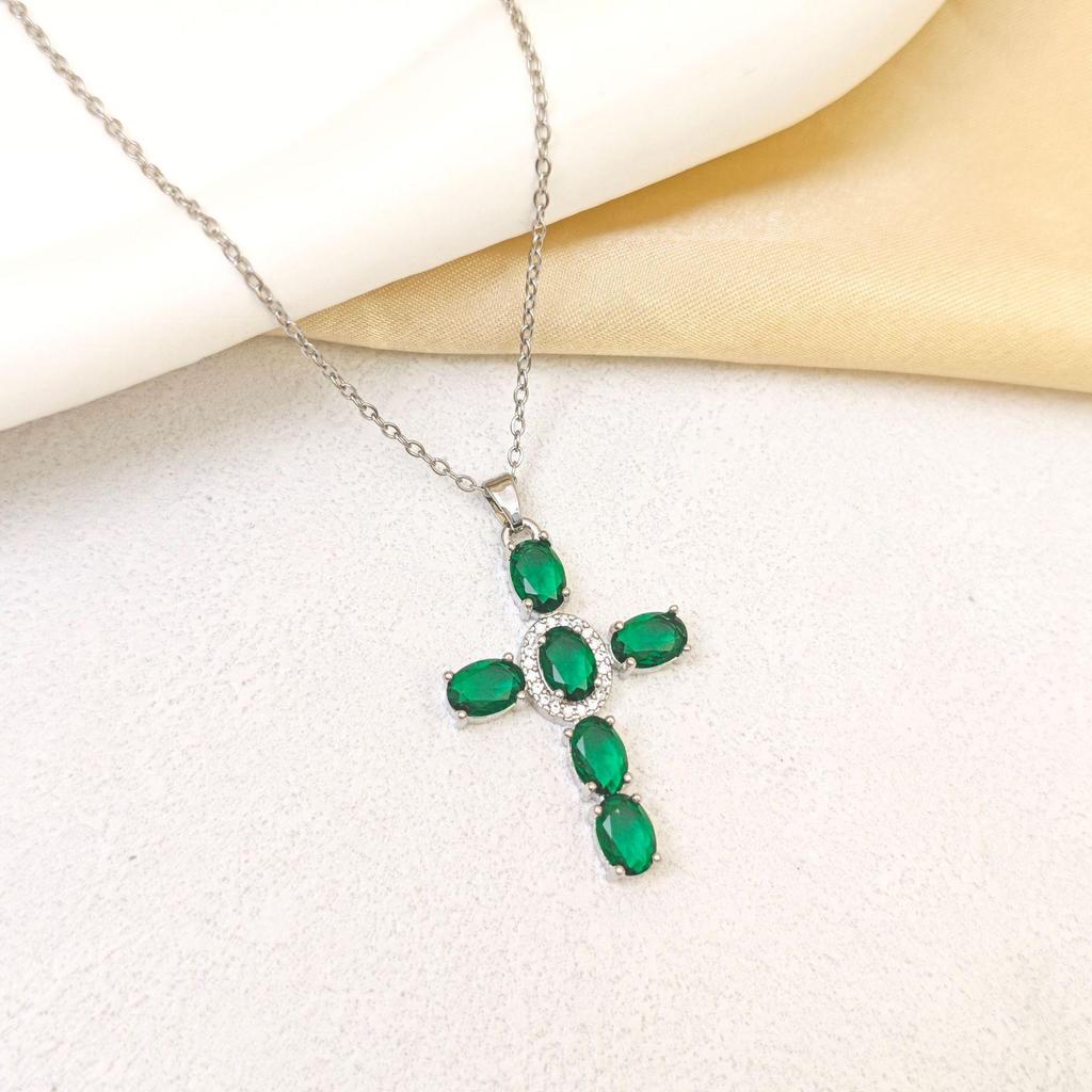 Women's Gold-Plated Copper Necklace: Luxury Fu Lu Pendant Clavicle Chain - Versatile Fashion Accessory