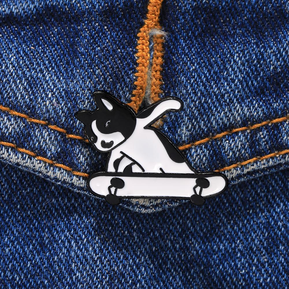 Funny Skateboarding Dog Enamel Brooches Black Puppy Pins For Pet Lovers Backpack Bag Hat Jewlery Gift