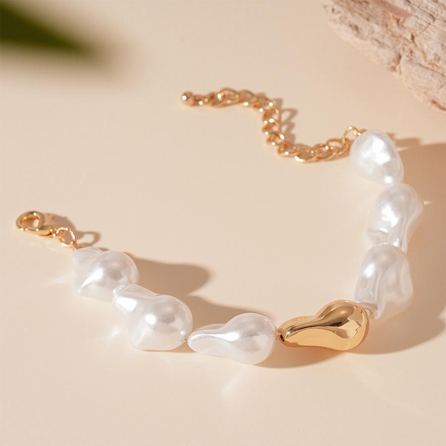 

Vintage Baroque imitation pearl irregular geometric bracelet French Internet celebrity simple jewelry
