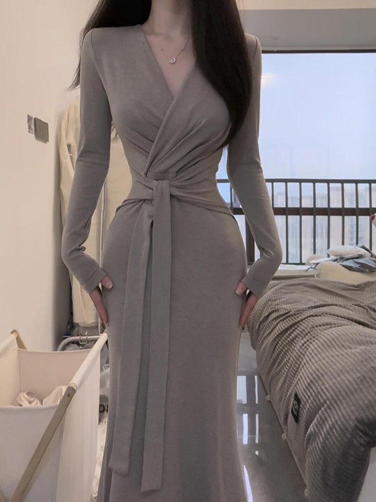 2025 Women s V-neck Tie-up Long Sleeve Knit Dress - Autumn Slimming Midi Skirt S