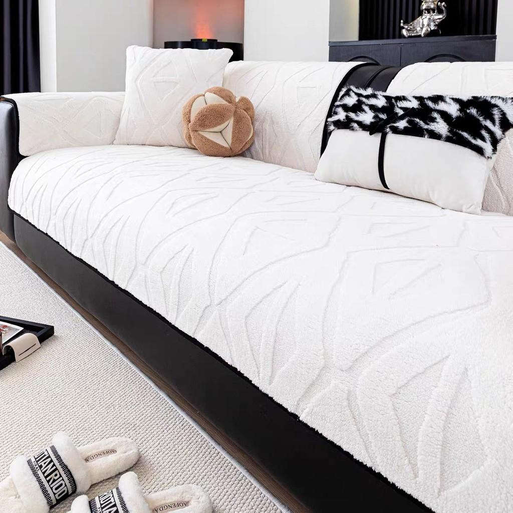 1pcs Plush Sofa Cover Winter Warm Dust-proof Durable Non-slip Furniture Protector for Living Room Home Decoration