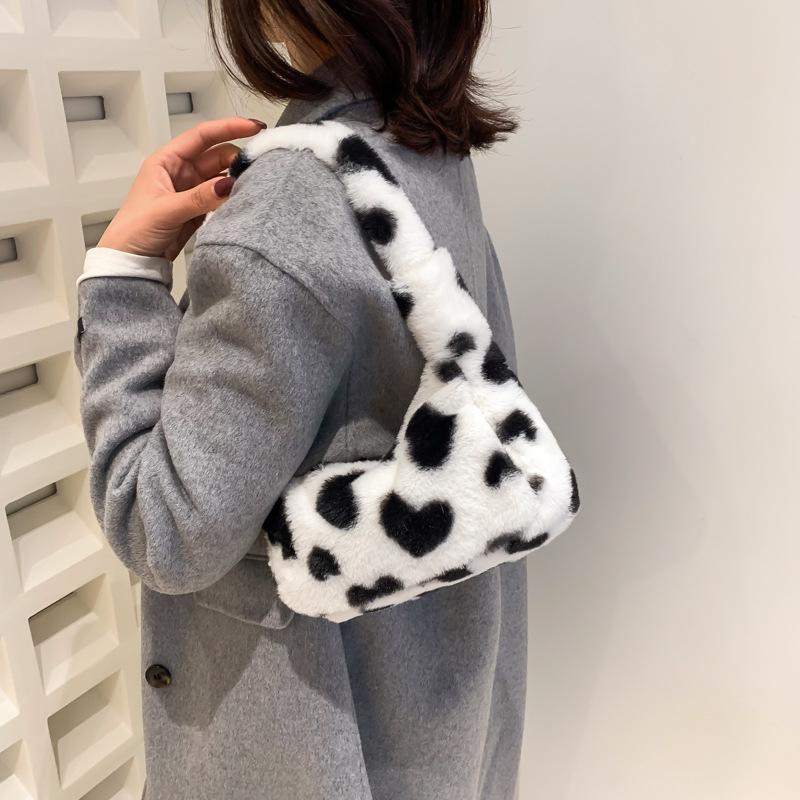 Plush Stylish Womens Handbag 2023 Spring Trendy Heart Shaped Tote Bag Casual