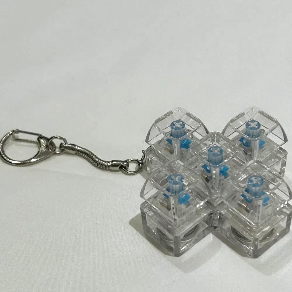 Relaxing 4/5 Keys Finger Keyboard Stress Relief Gadget Fidget Keychain Pass The Time Button Keycap Keyboard Caps Adult