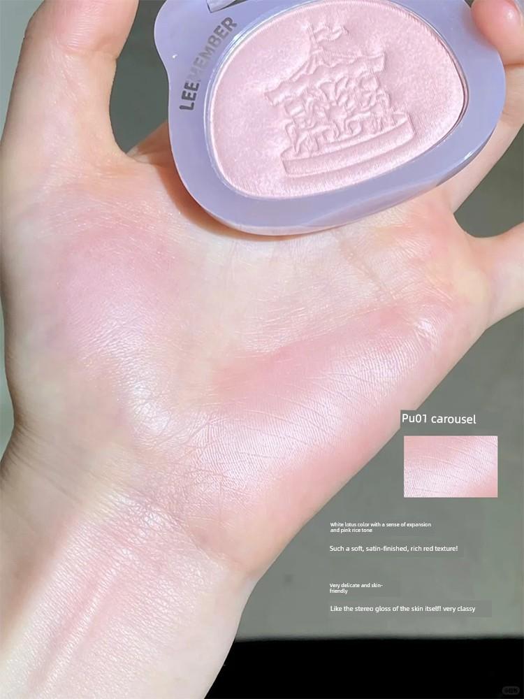 Leemember/Li Meng Little Bear Series Multi-Use Powder: Shimmering Blush, Highlighter, Contouring, and Color Shifting