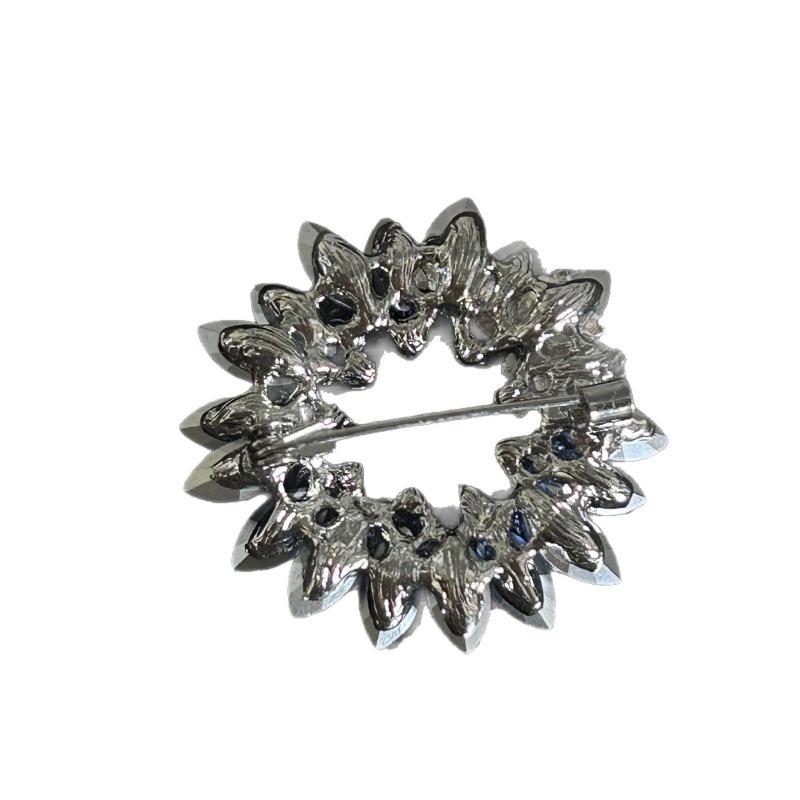 Broșă Floare cu Diamante Albastre în Stil Luxos - Accesoriu High-End pentru Femei cu Închidere Reglabilă la Talie și Ac de Broșă Premium