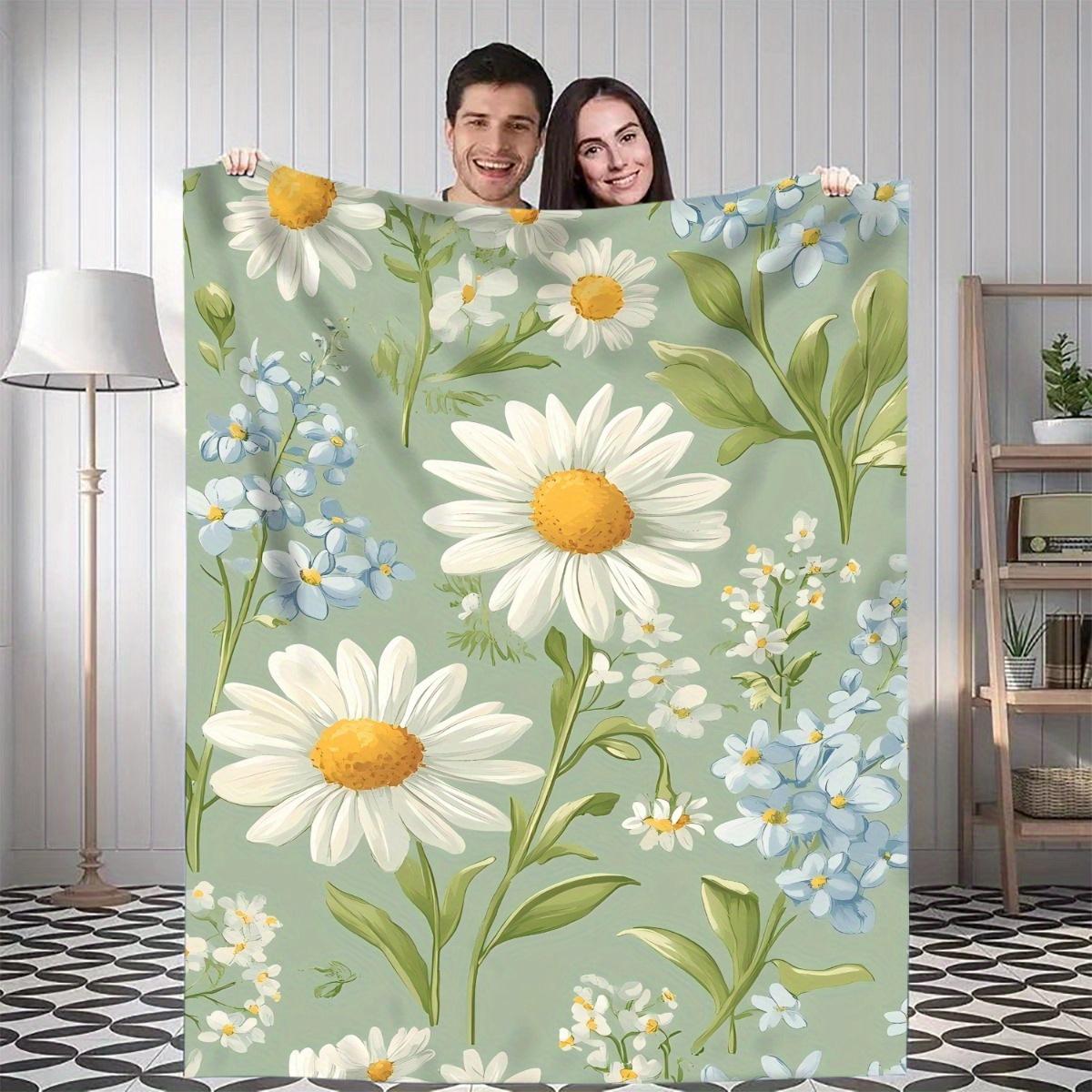 

1pc Daisy & Blue Flower Digital Printed Throw Blanket - Soft, Warm All-Season Flannel, Contemporary Style, Ideal for Home, Bedro 75x90cm28x35in