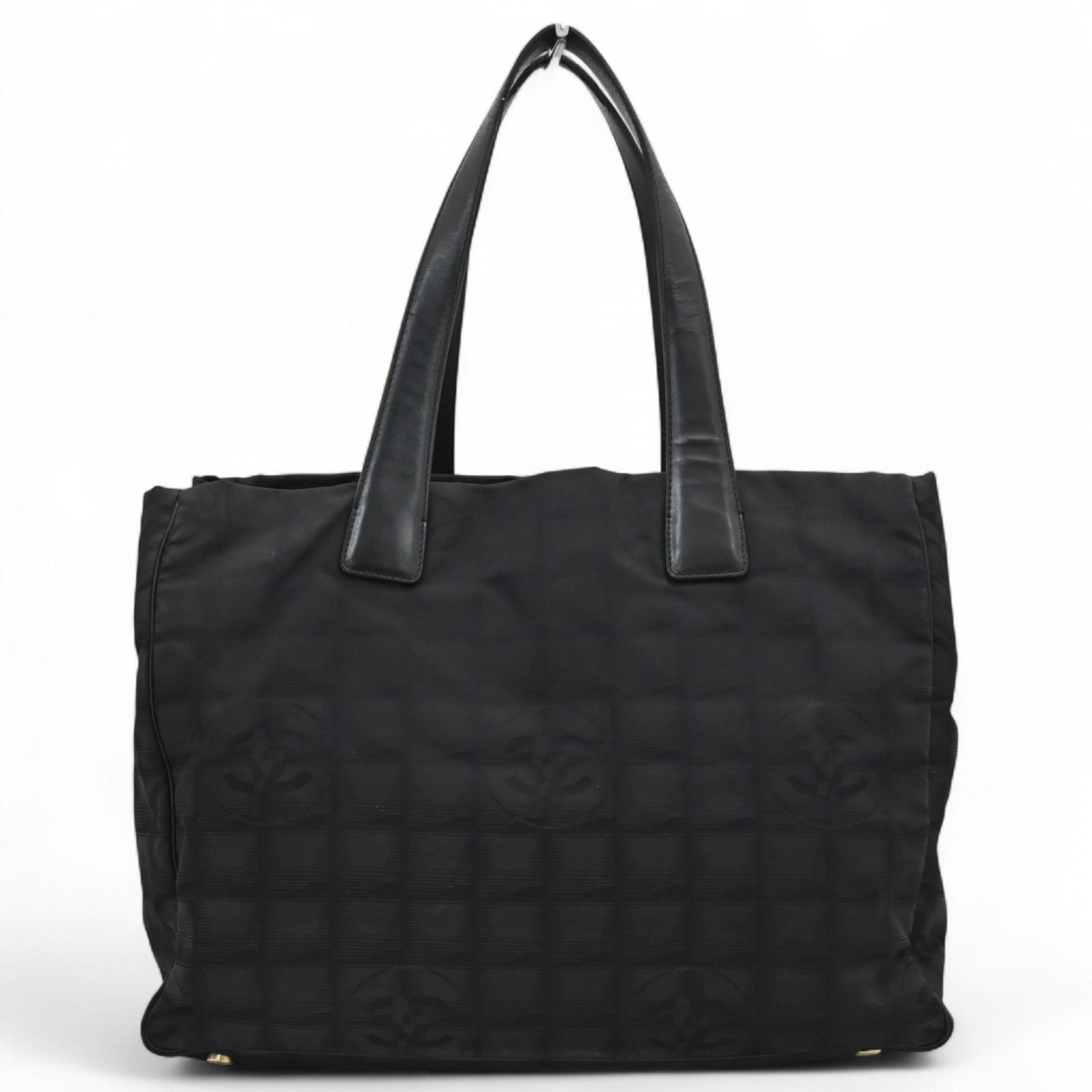 

Auth CHANEL Travel Line Tote MM Black ch3311ss Used