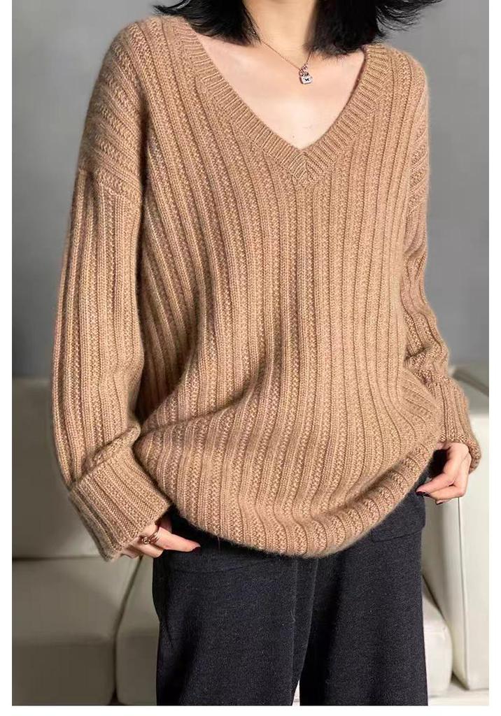 Women's European High-End V-Neck Wool Pullover - 100% Pure, Mid-Length, Loose-Fit, Thickened Knit Sweater