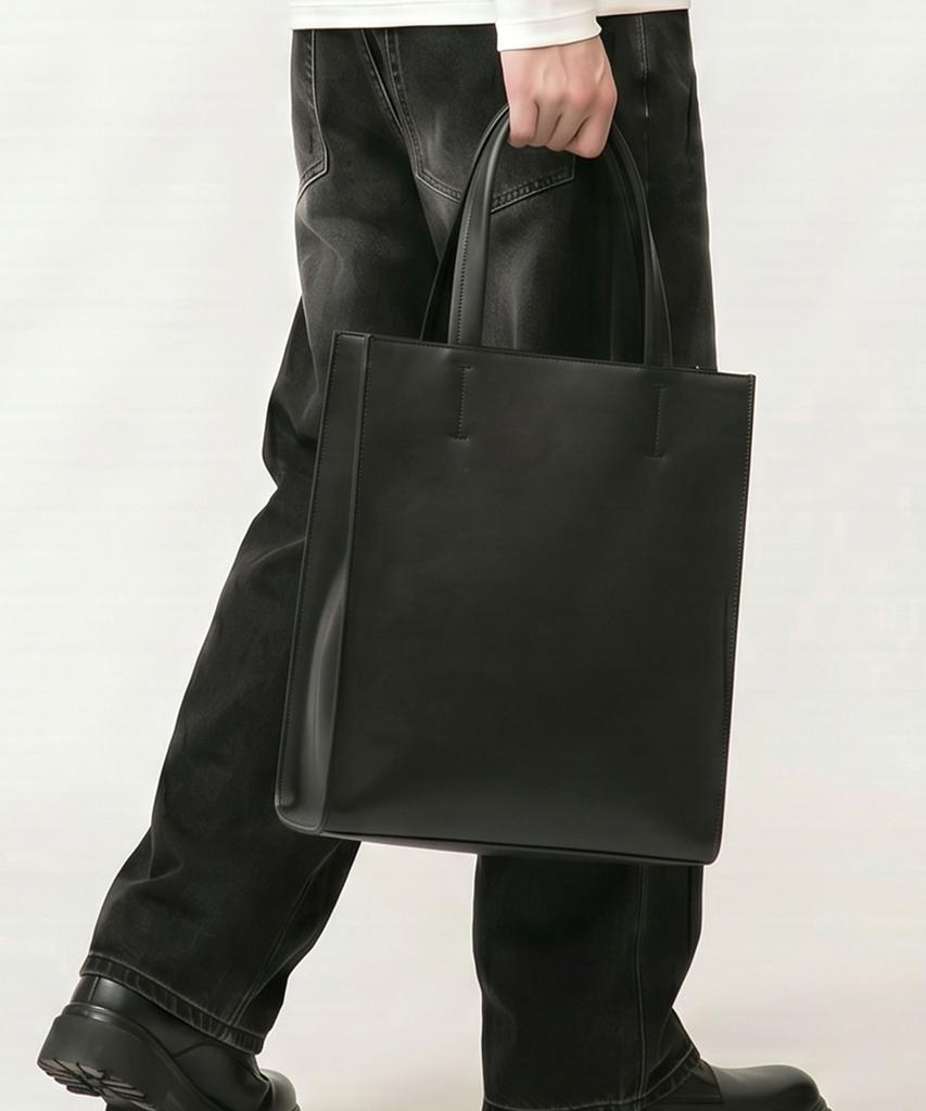 Dwse Essential Stitch Leather Tote Bag