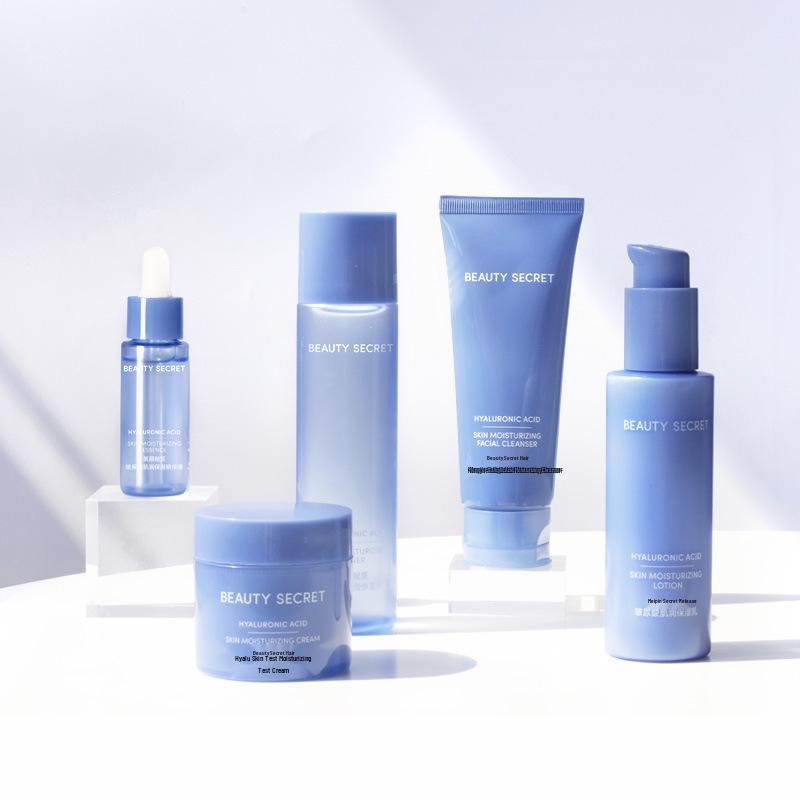 

Hyaluronic Acid Hydrating Skincare Set: Toner, Lotion, Essence, Cream, Cleanser – 5-Piece Beauty Set
