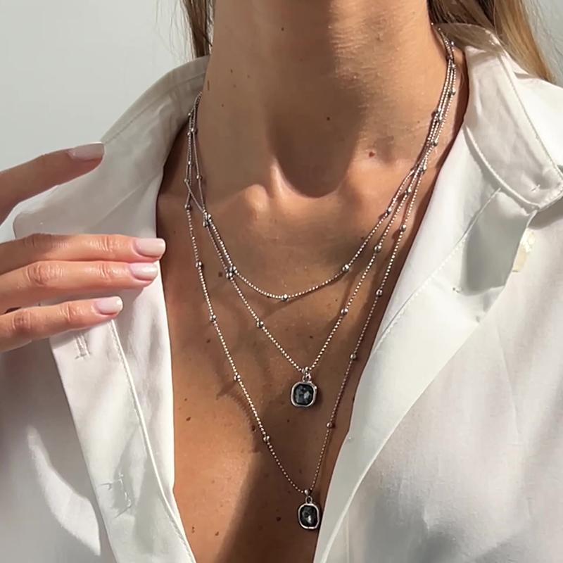 Retro  Square Long Pendant Necklace For Women Minimalist Multi Layer Clavicle Chain Sweater Chain Jewelry Gifts