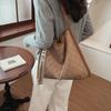 Single Shoulder Armpit Bag for Women  Soft Bucket Bag  Large Capacity  Leisure Traveler  New  Autumn and Winter
