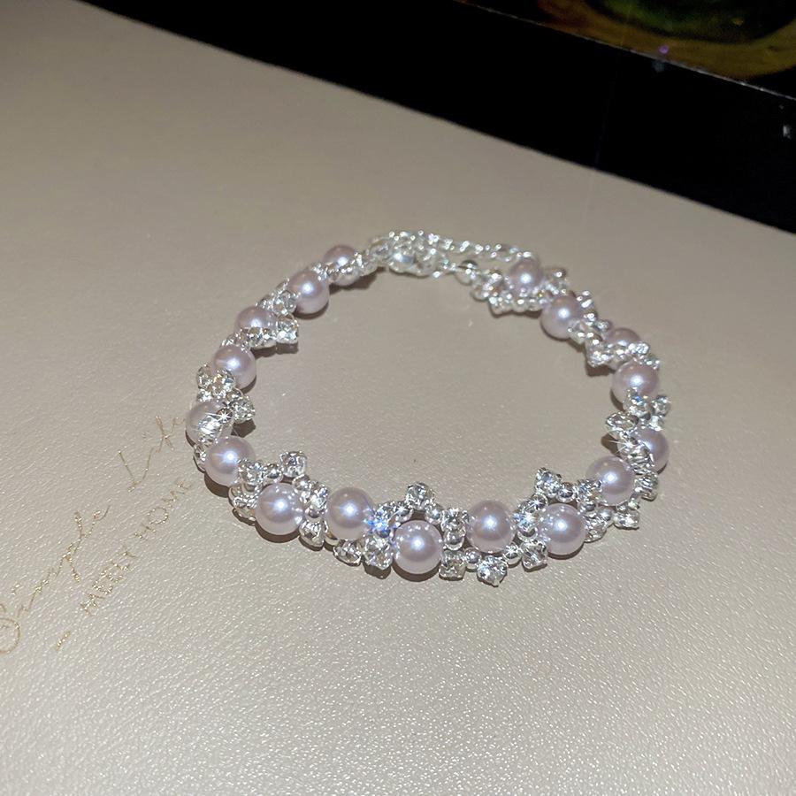 Korean Sweet Zircon & Pearl Geometric Clavicle Necklace - Light Luxury, Fashionable & Exquisite Niche Design