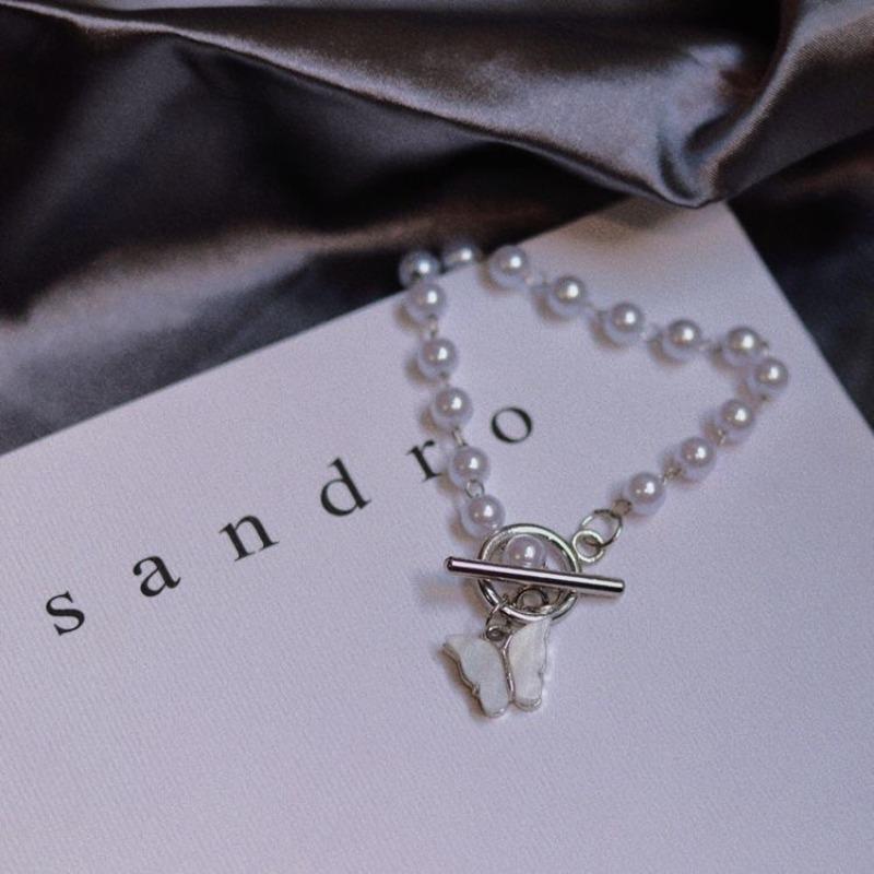 Super Divine Butterfly Pendant Pearl Bracelet - Elegant and Simple Retro Style - Perfect for Girls - Versatile Handwear for School Use